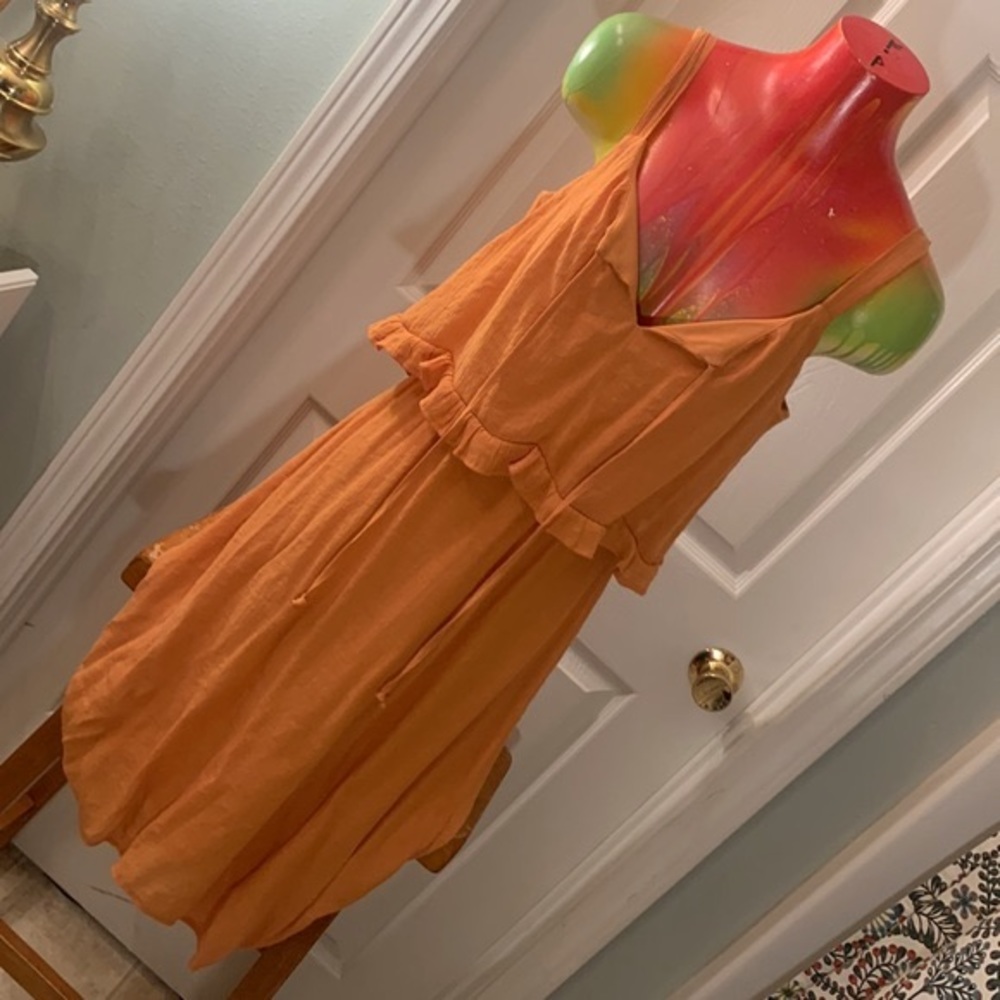LUXOLOGY Beautiful Flowy Dress